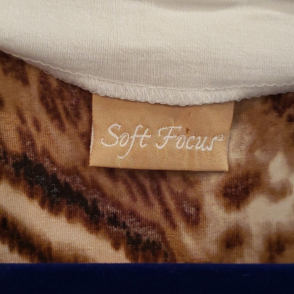 Soft Focus Open-Faced Leopard Print Cardigan - image 8